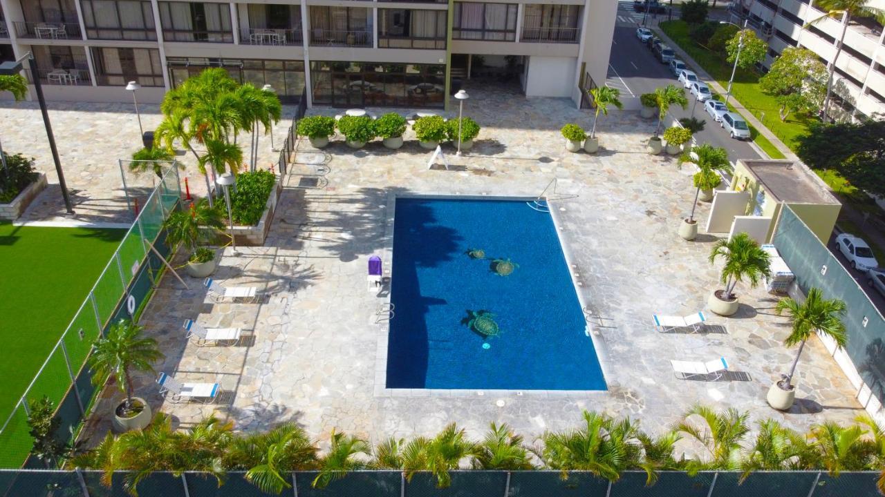 Newly Renovated 2 Bedroom Condo, 1 Block To Waikiki Beach, Free Parking Honolulu Luaran gambar