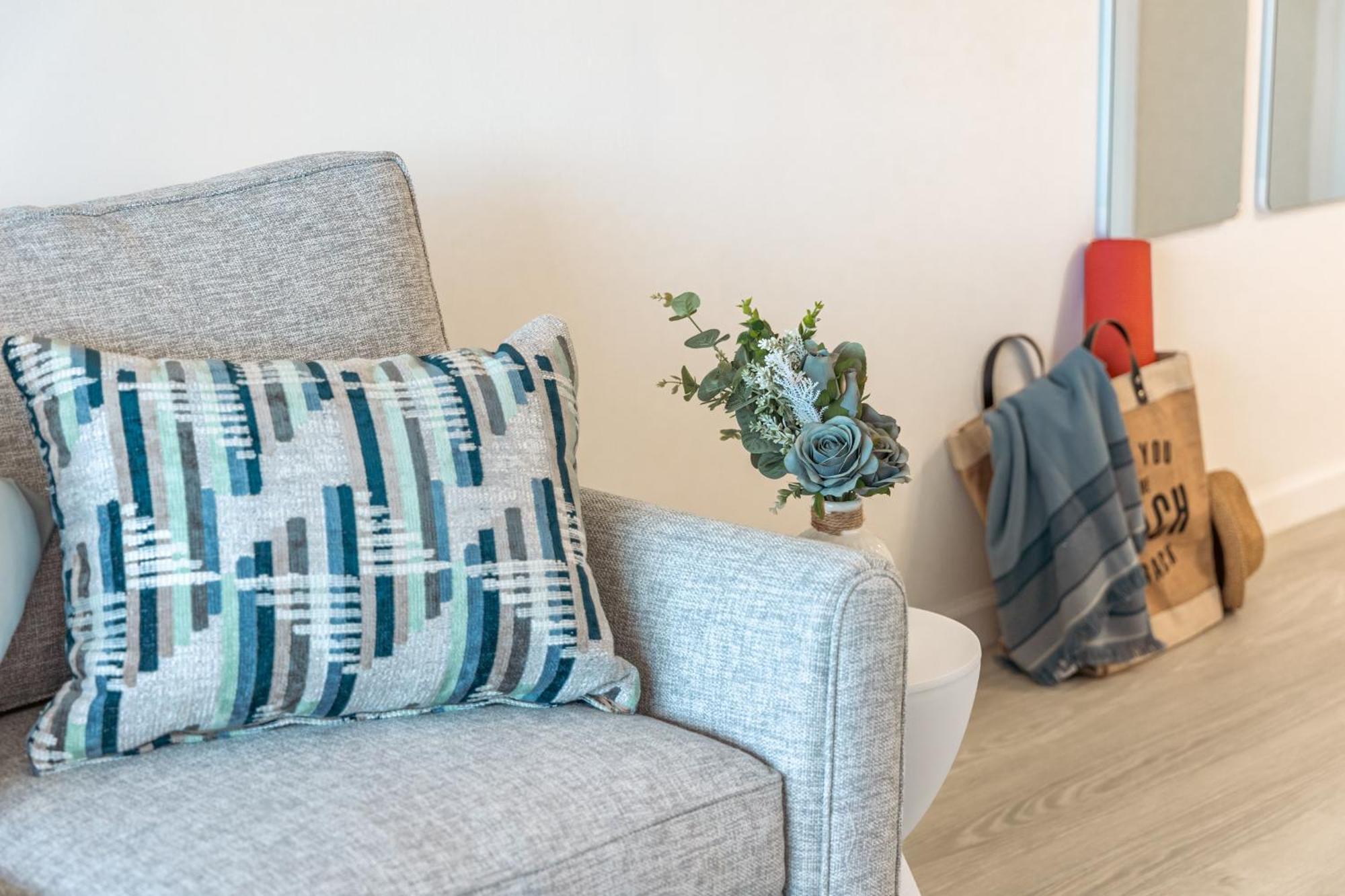 Newly Renovated 2 Bedroom Condo, 1 Block To Waikiki Beach, Free Parking Honolulu Luaran gambar