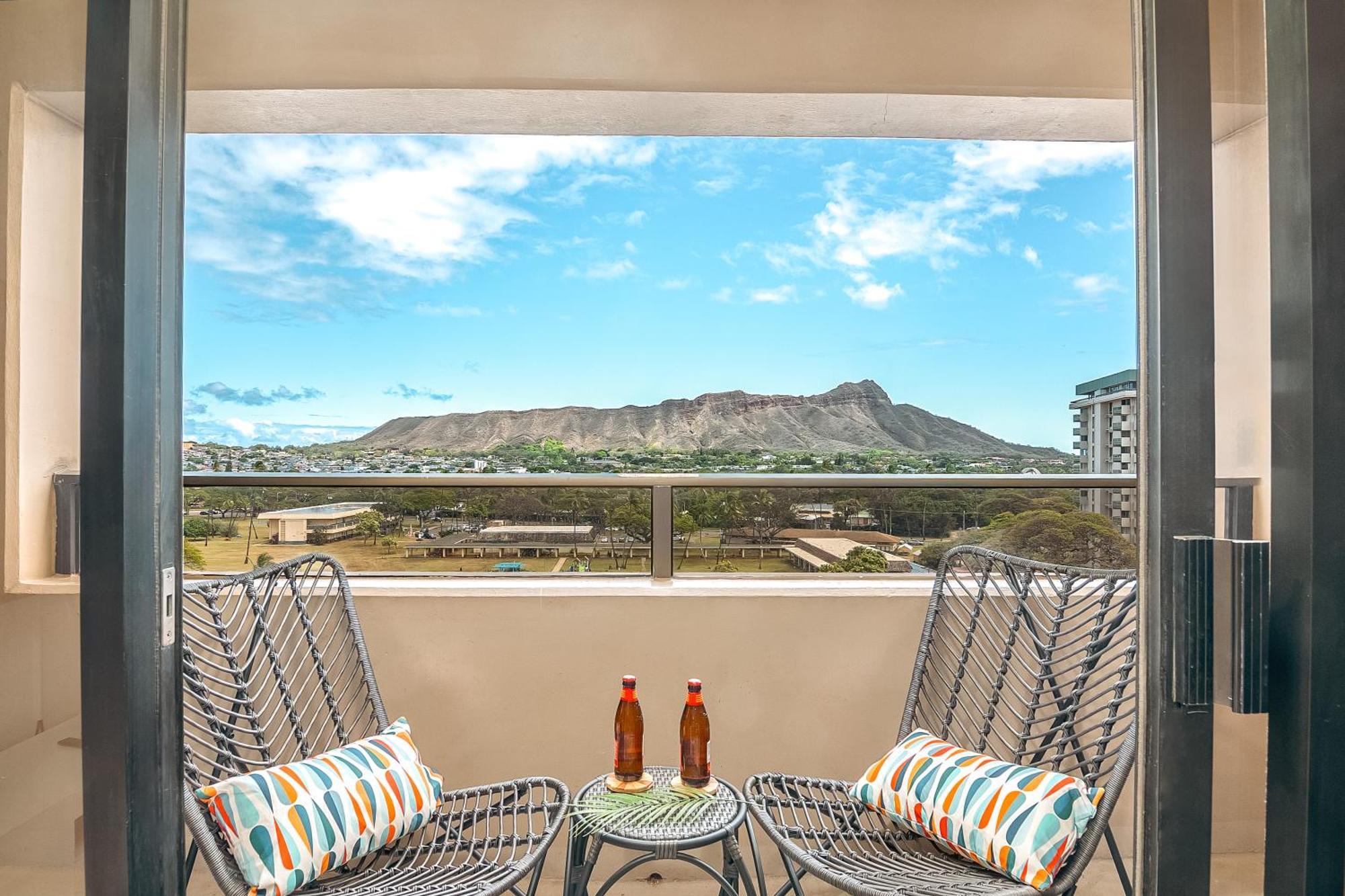 Newly Renovated 2 Bedroom Condo, 1 Block To Waikiki Beach, Free Parking Honolulu Luaran gambar