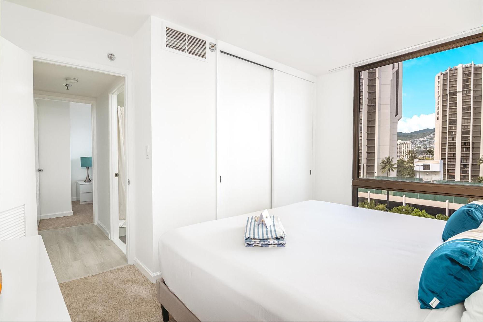 Newly Renovated 2 Bedroom Condo, 1 Block To Waikiki Beach, Free Parking Honolulu Luaran gambar