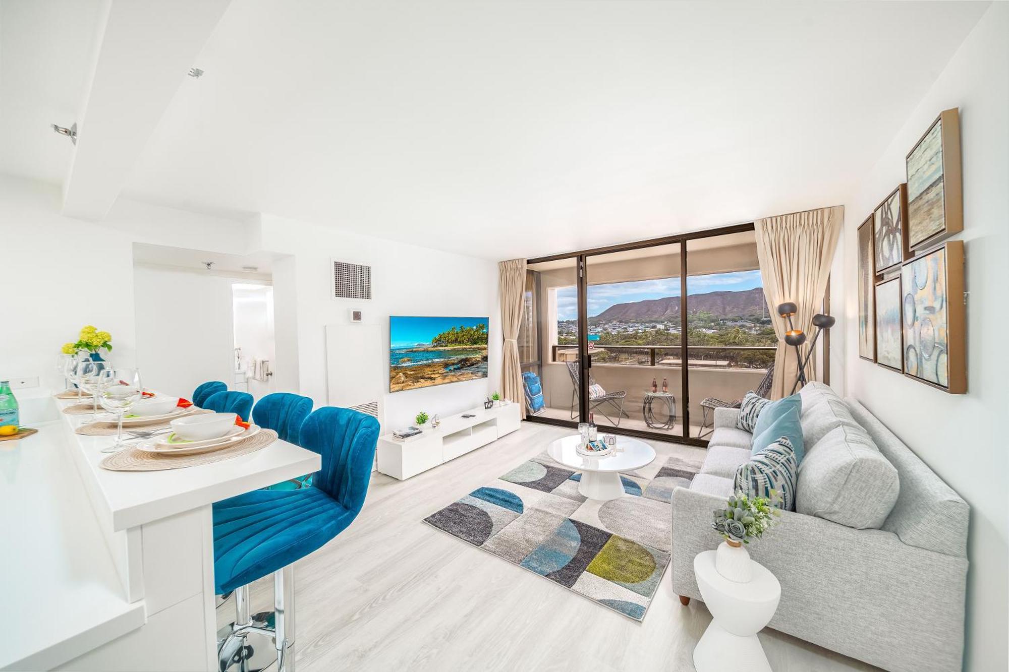 Newly Renovated 2 Bedroom Condo, 1 Block To Waikiki Beach, Free Parking Honolulu Luaran gambar
