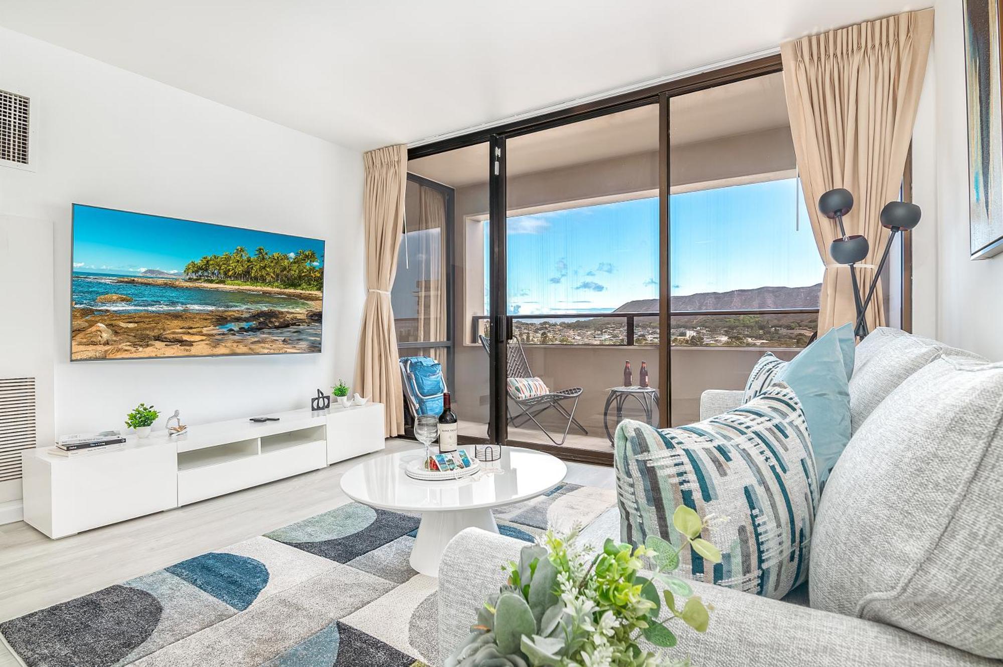 Newly Renovated 2 Bedroom Condo, 1 Block To Waikiki Beach, Free Parking Honolulu Luaran gambar