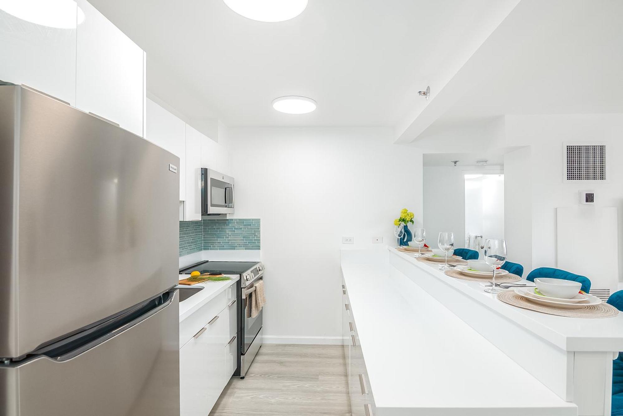 Newly Renovated 2 Bedroom Condo, 1 Block To Waikiki Beach, Free Parking Honolulu Luaran gambar