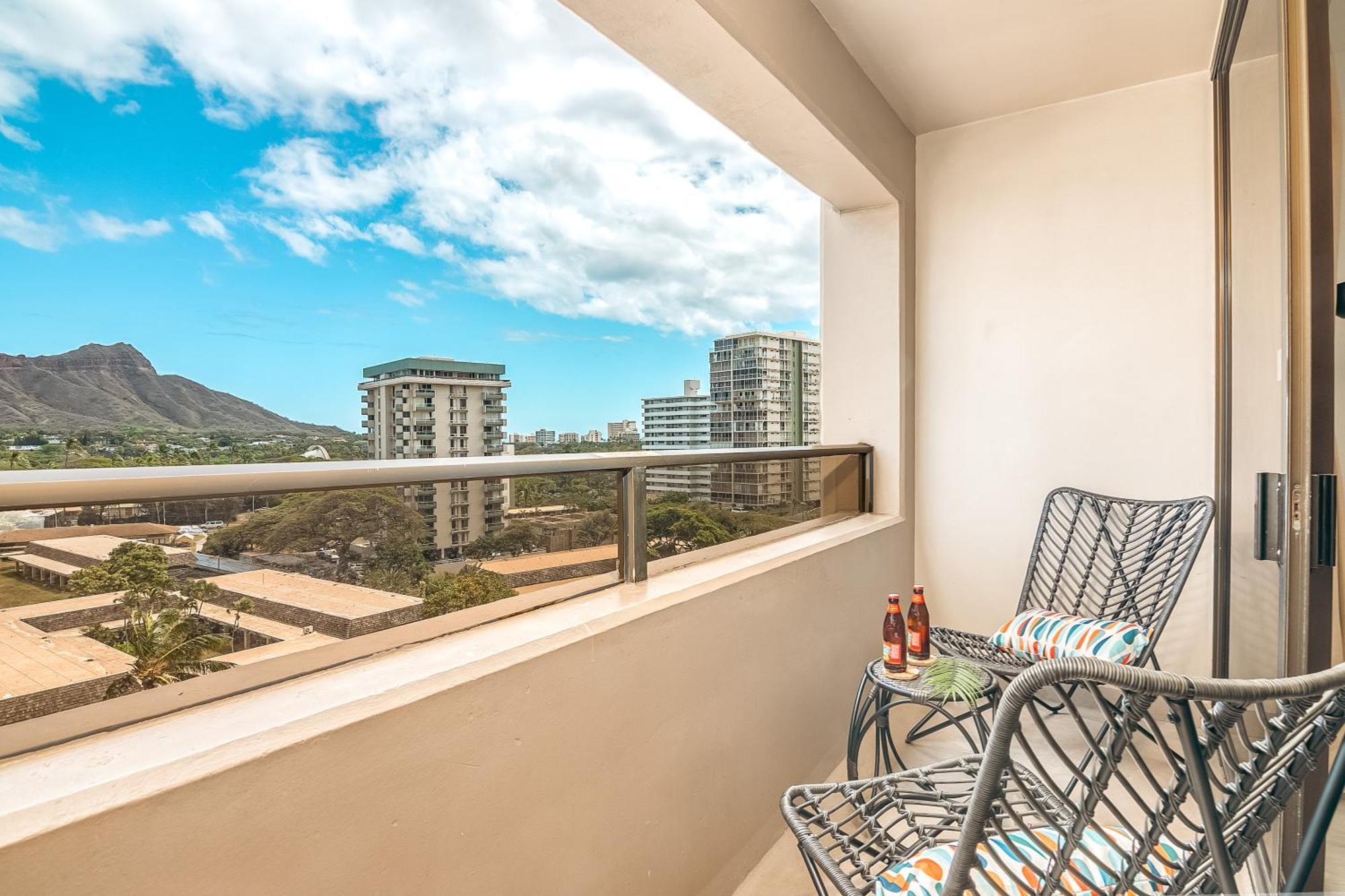 Newly Renovated 2 Bedroom Condo, 1 Block To Waikiki Beach, Free Parking Honolulu Luaran gambar
