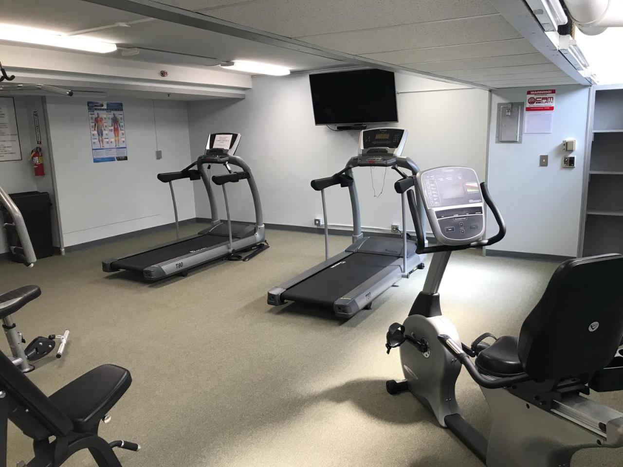 Newly Renovated 2 Bedroom Condo, 1 Block To Waikiki Beach, Free Parking Honolulu Luaran gambar